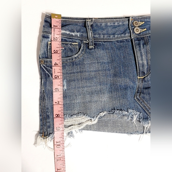 Hollister distressed Denim Mini Skirt Size 1‎ - Picture 6 of 7